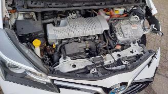 Toyota Yaris 1.5 hybrid  navi  5drs clima picture 10