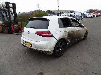 damaged passenger cars Volkswagen Golf GTi 2014/4