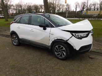 uszkodzony maszyny Opel Crossland X 1.2 2017/8