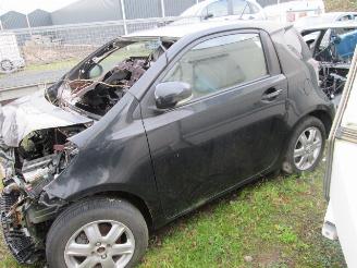 damaged commercial vehicles Toyota iQ  2011/1