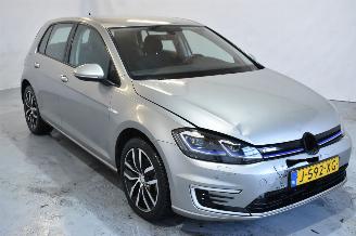 dommages motocyclettes  Volkswagen e-Golf E-DITION 2022/11