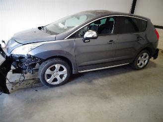 skadebil auto Peugeot 3008 1.6 HDI 2012/3
