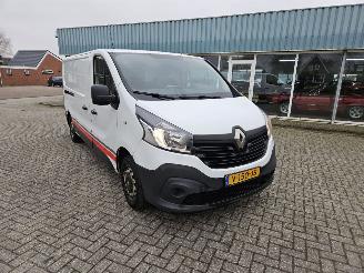 disassembly passenger cars Renault Trafic 1.6 dCi 125 Twin Turbo Bestel  Diesel 1.598cc 92kW (125pk) 2017/10