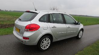 dommages  camping cars Renault Clio 1.2 TCe Dynamigue 152.000km nap Navigatie Airco  2009-12 topstaat Euro 5 2009/12
