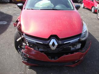 Unfall Kfz Van Renault Clio  2014/1