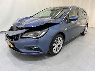 Schadeauto Opel Astra SPORTS TOURER+ 1.6 CDTI 2016/7