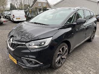 Schade scooter Renault Grand-scenic 1.3 TCE Bose 2018/5