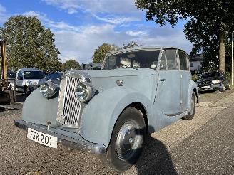 damaged campers Triumph Renown 2 LITRE SALOON 1951/1