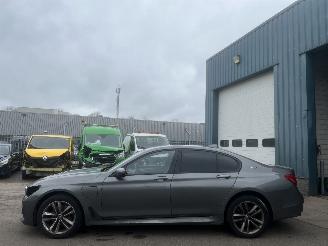 Avarii campere BMW 7-serie 740 IPERFORMANCE HIGH EXECUTIVE BJ 2017 125000 KM 2017/9
