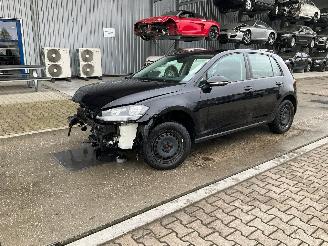 damaged commercial vehicles Volkswagen Golf VII 1.6 TDI 2018/7