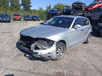 škoda osobní automobily BMW 1-serie (E87/87N) Hatchback 5-drs 116i 1.6 16V (N45-B16A) 2006/3