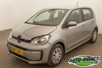 Avarii campere Volkswagen Up 1.0 BMT Automaat 91.899 km Move Up! 2018/6
