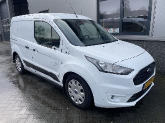Auto incidentate Ford Transit Connect 1.5 EcoBlue Trend Automaat 2022/2