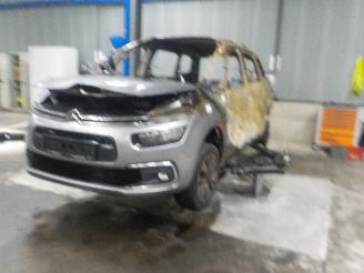 damaged passenger cars Citroën C4 C4 Grand Picasso (3A) MPV 1.2 12V PureTech 130 (EB2DTS(HNY)) [96kW]  (=
04-2014/03-2018) 2017/5