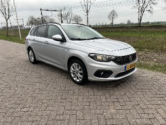 damaged commercial vehicles Fiat Tipo 1.4 T-jet 2016/9