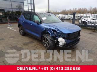 dommages fourgonnettes/vécules utilitaires Volvo XC40 XC40 (XZ), SUV, 2017 1.5 T2 12V 2021/5