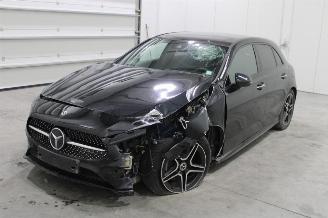 dañado vehículos comerciales Mercedes A-klasse A 180 2019/3