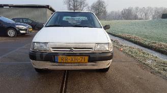 dommages fourgonnettes/vécules utilitaires Citroën Saxo  1997/5