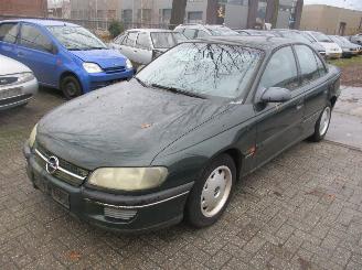 Schade bestelwagen Opel Omega  1995/1